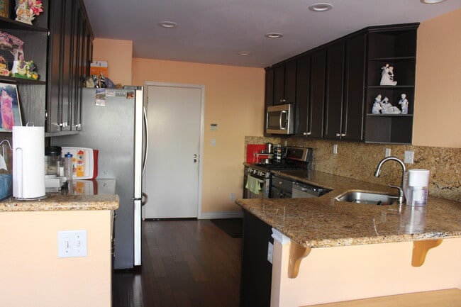 Photo - 338 Sutterwind Dr Townhome