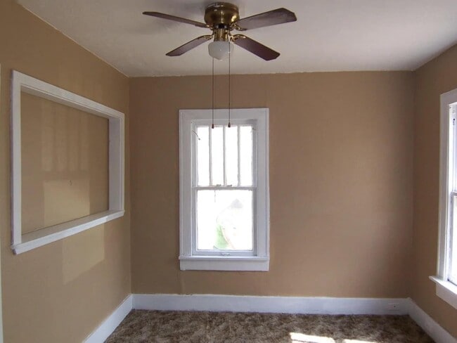 Photo - 1105 W Walnut Ave