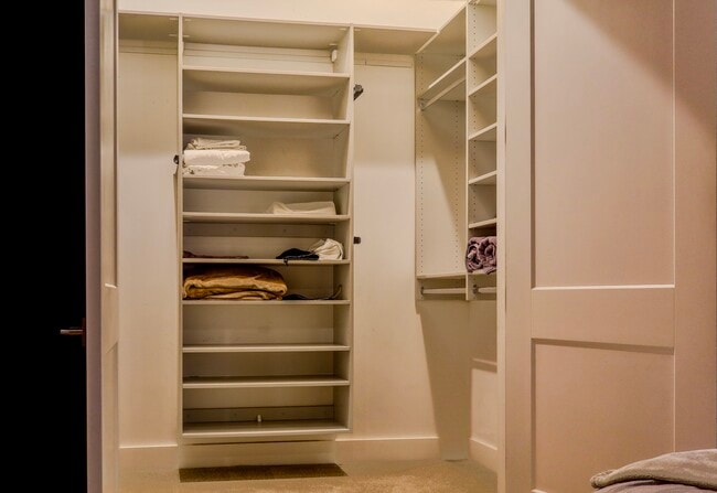 Photo - FURNISHED LUXURY LOFT (SHORT TERM / INSURANCE)