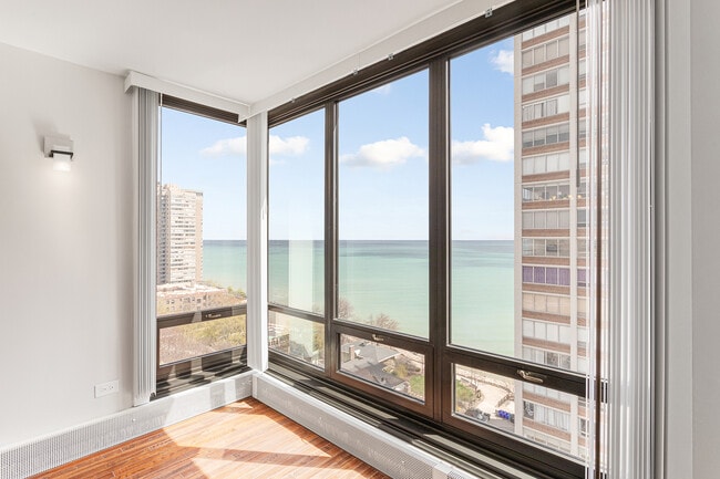 Photo - 6166 N Sheridan Rd Unit 14F