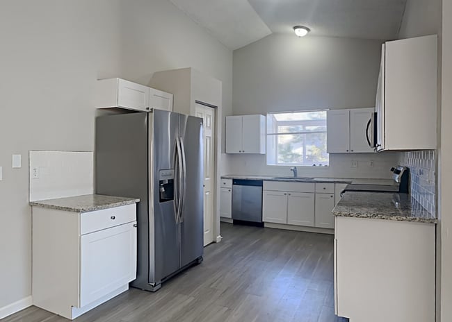 Photo - 16633 Blue Mist Cir