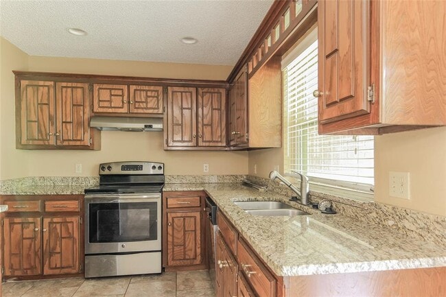 Photo - 10616 S Blackwelder Ave
