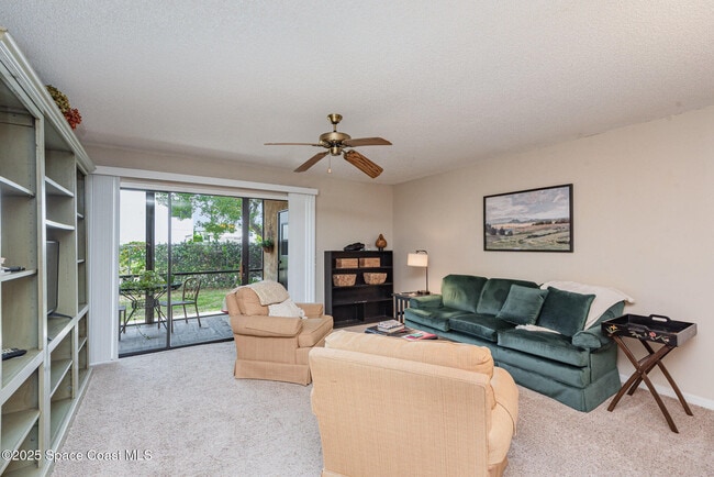 Photo - 307 La Paloma Ln