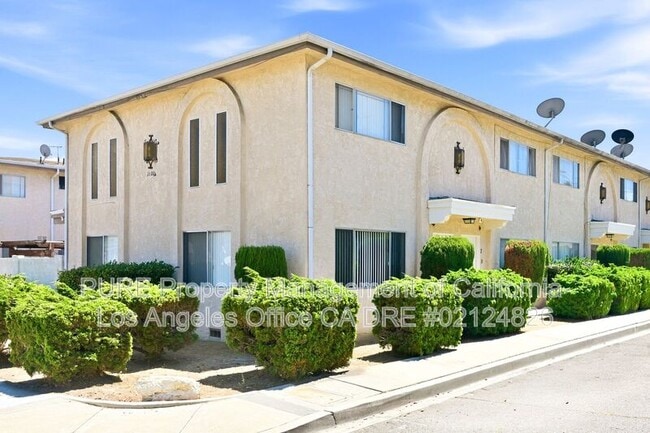 Photo - 2600 Graham Ave