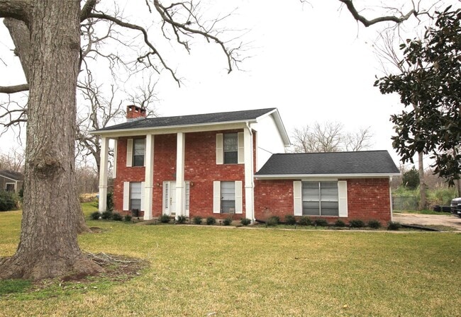 Building Photo - 1310 S Caney Dr