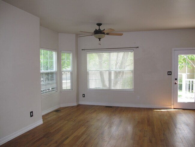 Photo - 846 N 7th St