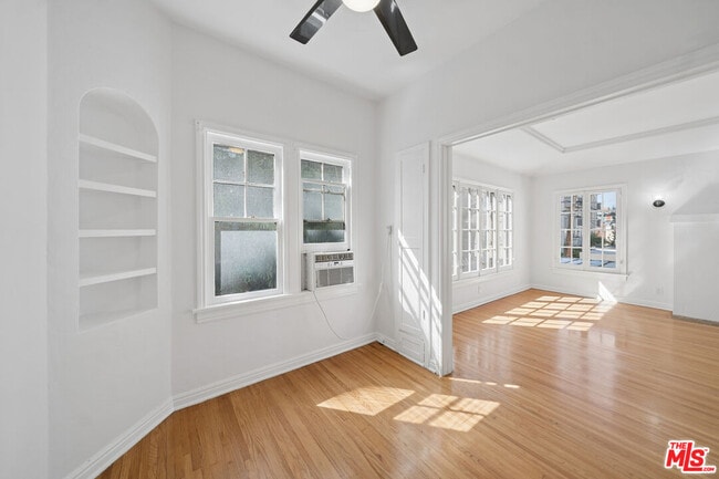 Photo - 339 S Detroit St Unit 206