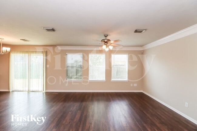 Photo - 7811 Brookfield St