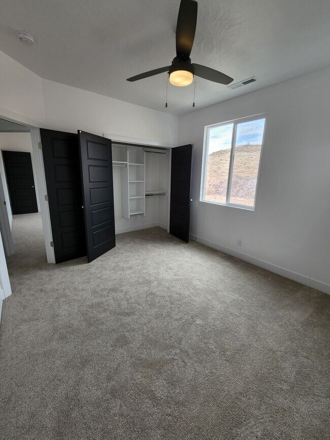 Photo - Luxury Townhome