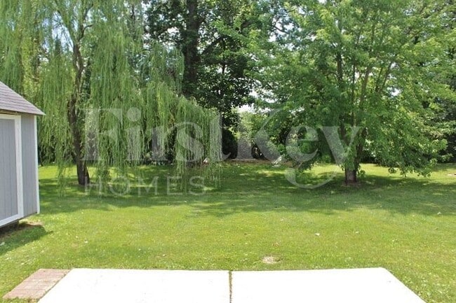 920 Indigo Dr
