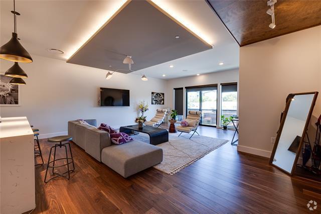 Building Photo - 1455 W Magnolia Ave Unit 203 Rental