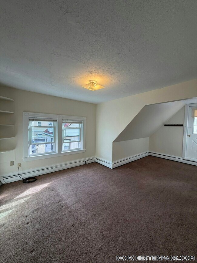 Photo - 393 Adams St Unit 3