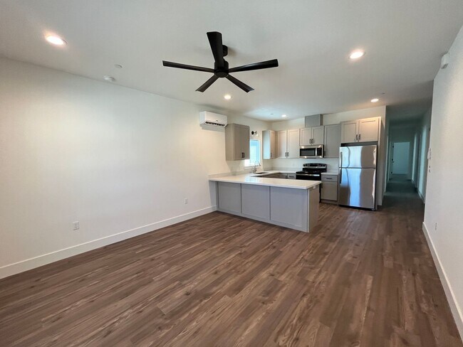 Photo - Newly built homes with City of Redding solar!