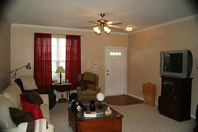 Photo - 21 Canary Ct