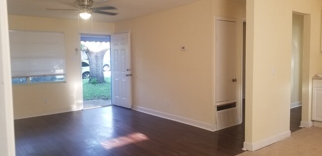 Photo - 6305 Skylark Ln