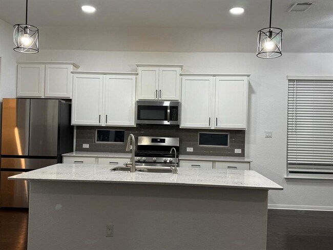 Photo - 160 Venti Cove