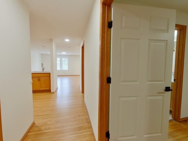 1401 E Douglas Ave Unit 1401 E Douglas Ave, Apt C