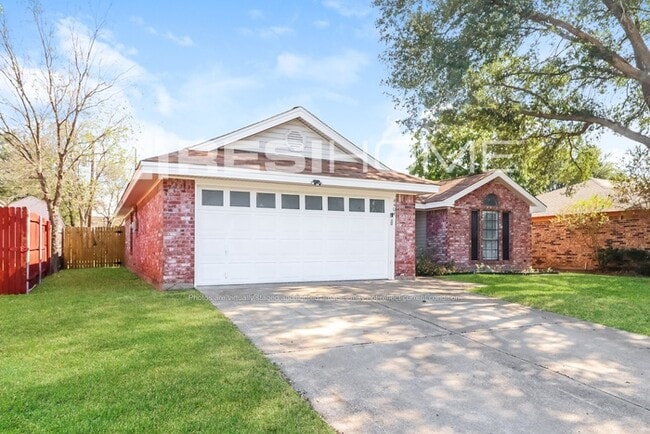 Photo - 4404 Lakeview Dr