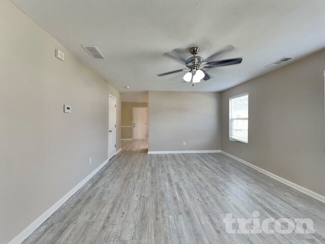 Photo - 517 Cathedral Dr