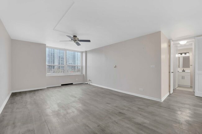 Photo - 720 W Gordon Ter Unit 7F