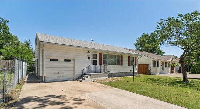 Photo - 3317 S Louisville Ave