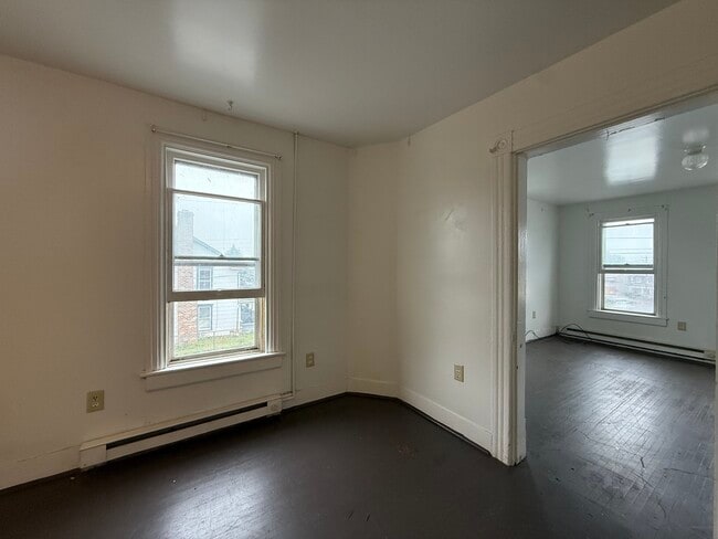 Photo - 703 2nd St Unit APT B