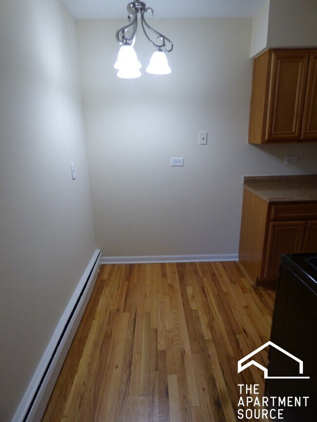 Photo - 1626 W Estes Ave Unit 1F