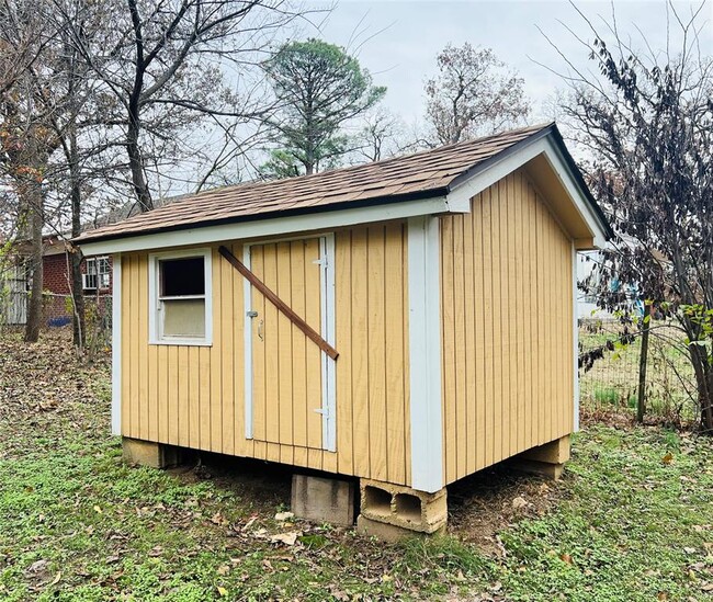 Photo - 1847 N Allen Ln