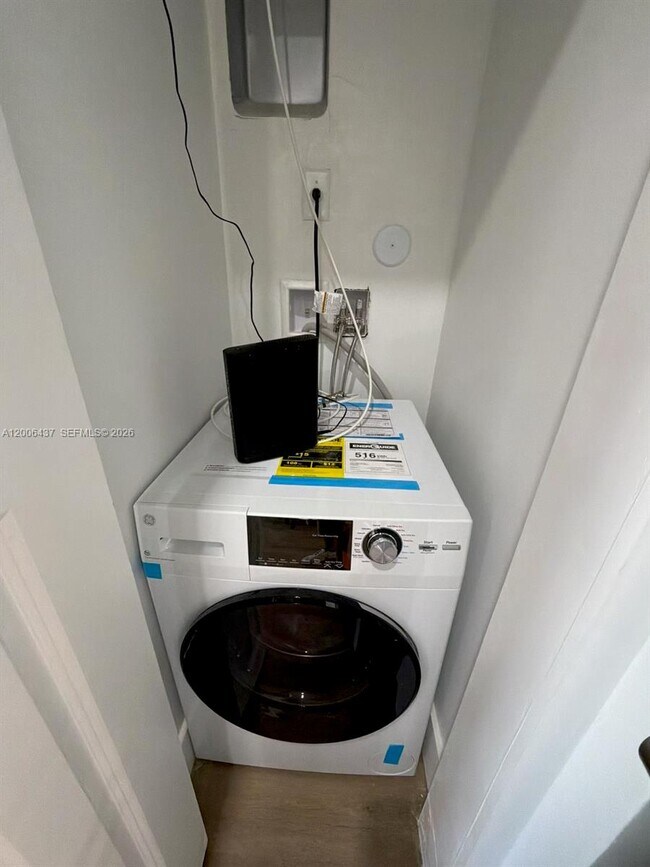 Photo - 1619 Jefferson Ave Unit 10