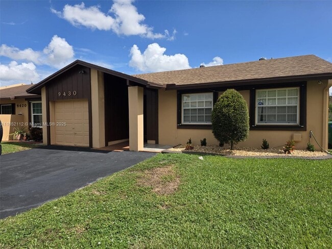 Building Photo - 9430 S Meadows Cir Rental