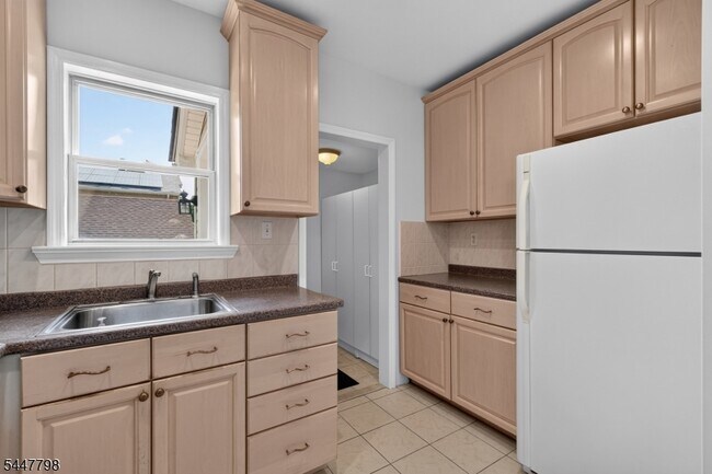 Photo - 1205 Thomas St
