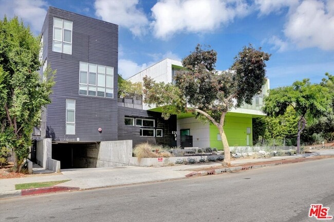 Building Photo - 825 Kings Rd Unit PH#2 Rental