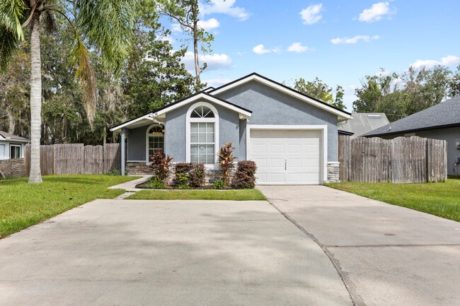 Photo - 911 Fleming St