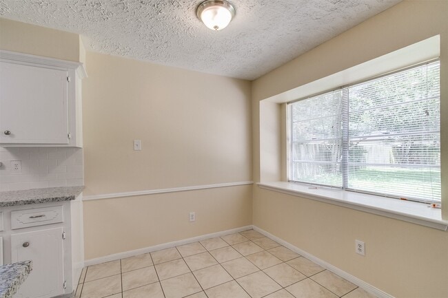 Photo - 22818 Canyon Lake Dr