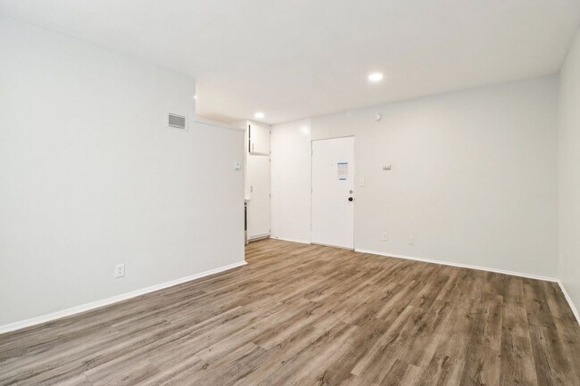 Photo - 1275 Federal Ave