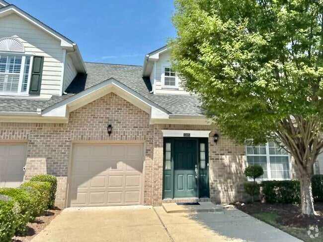 Building Photo - Ridgely Manor Condo w/Attached Garage! Som...