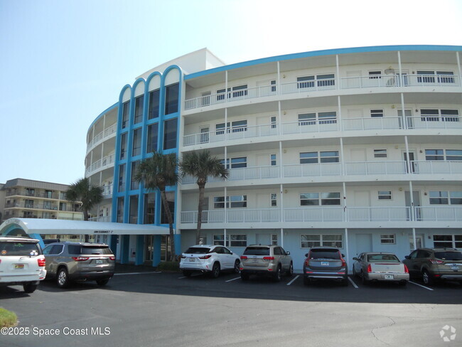 Building Photo - 4000 Ocean Beach Blvd Unit 1f Rental