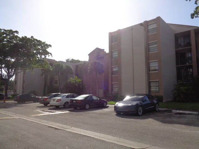 Photo - 3611 SW 117th Ave Unit 108