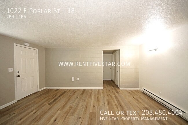 Photo - 1022 E Poplar St Unit 18