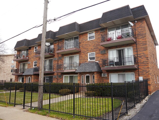 Building Photo - 11937 S Hamlin Ave Unit 3C