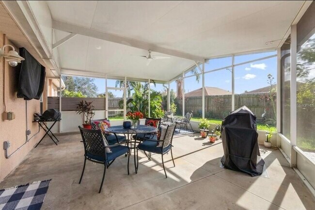 Photo - 12518 Midpointe Dr