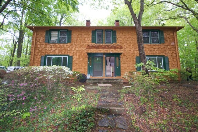 Building Photo - 510 Vineyard Rd