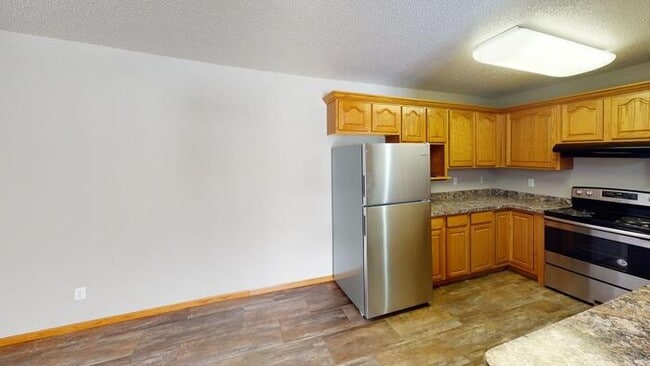 Photo - 2711 Marina Rd SE