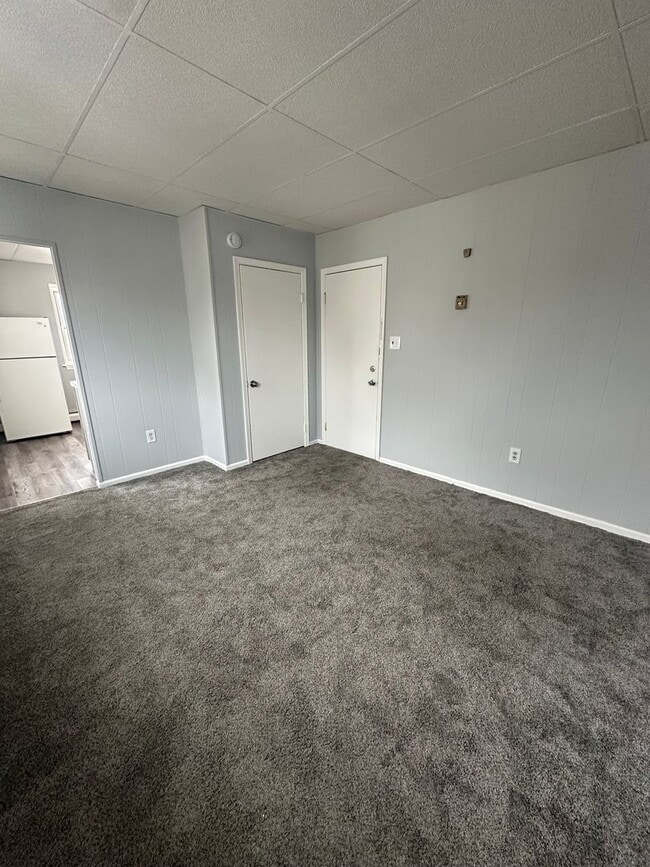 Building Photo - 1133 Madison Ave Unit 2