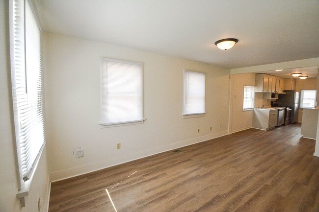 Photo - Bright & updated 2br Uptown home w/garage!