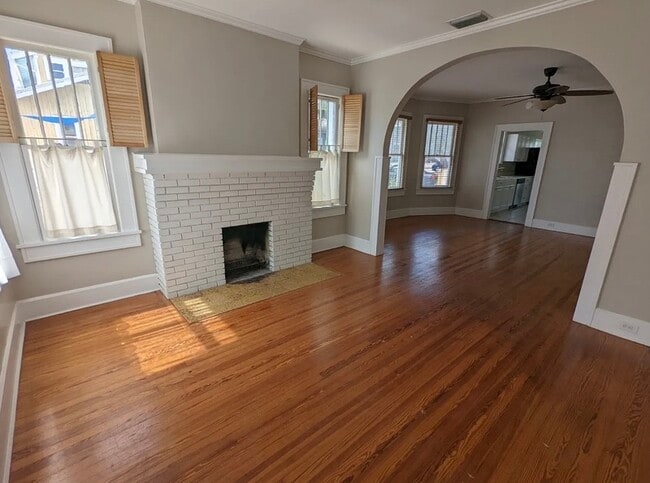 Photo - 865 13th Ave N