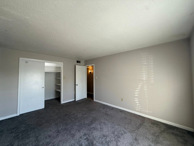 Photo - 11271 Florida Blvd