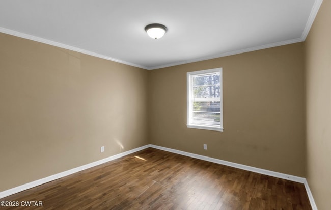 Photo - 927 E College St