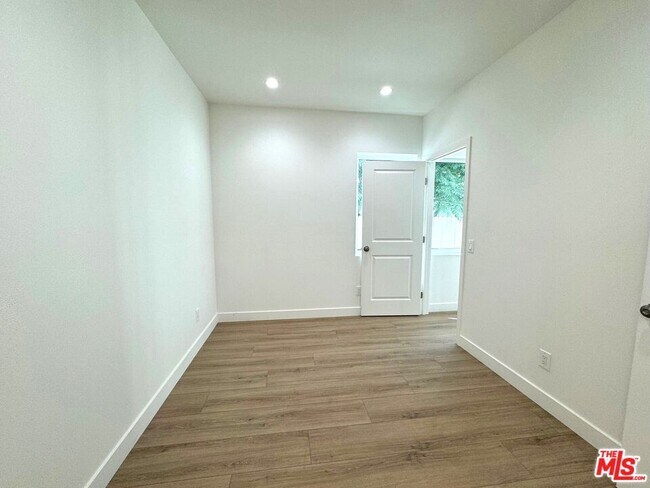 Photo - 1955 Bonsallo Ave Unidad 3/4