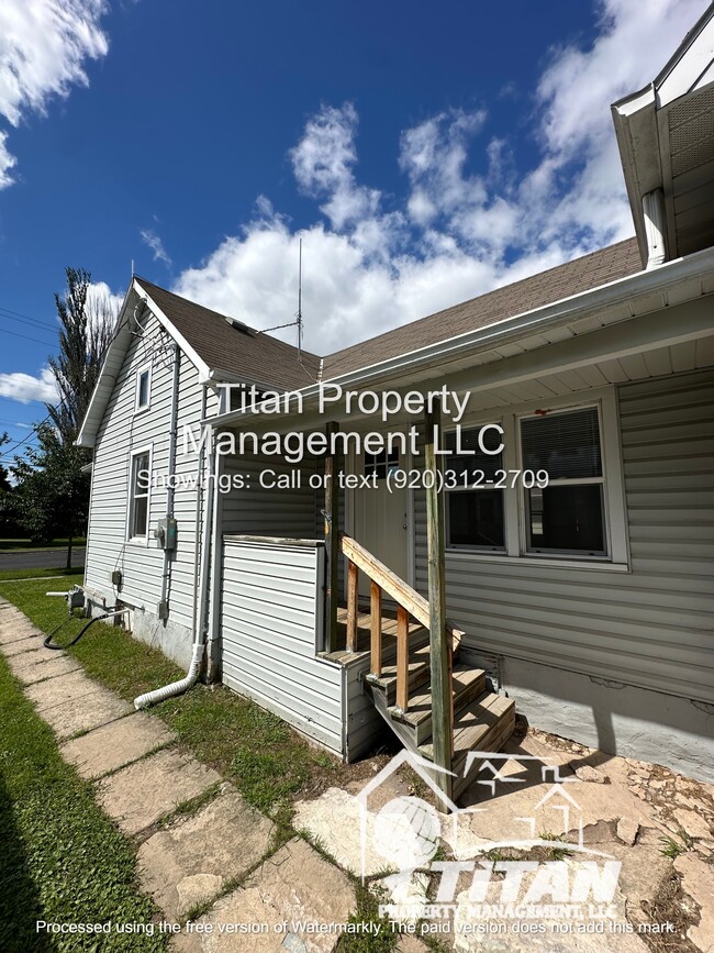 Photo - 617 Milwaukee St